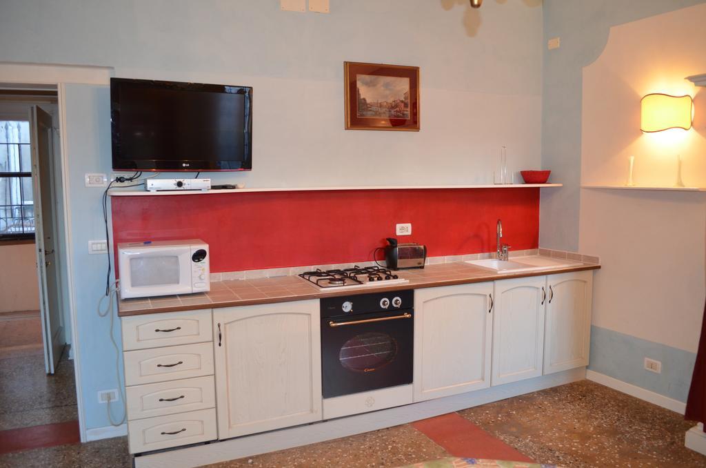 Ca Tornielli Apartment البندقية الغرفة الصورة