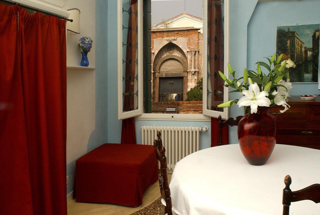 Ca Tornielli Apartment البندقية الغرفة الصورة
